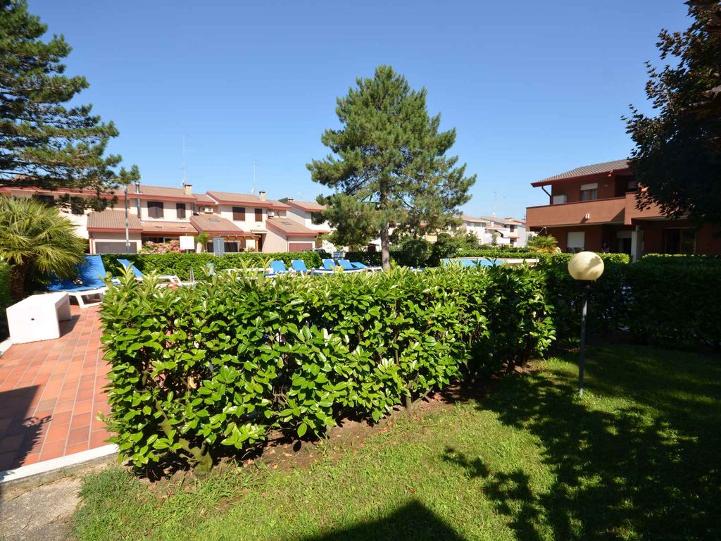 Ferienwohnung mit Blakon und Garten