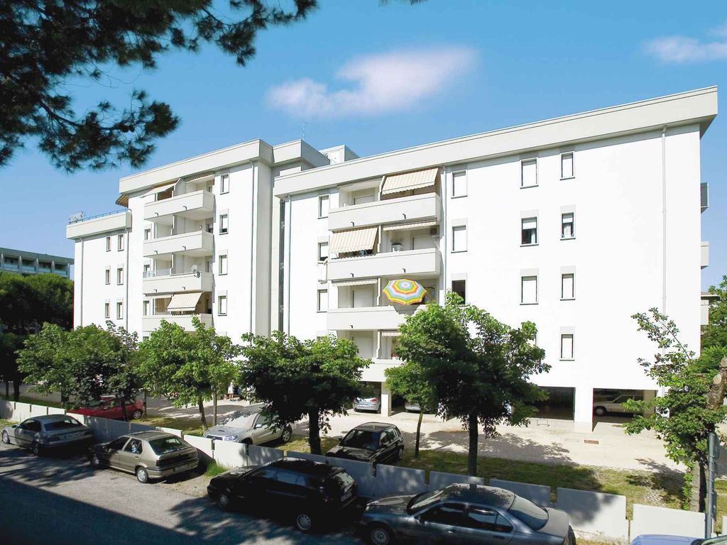 Ferienwohnung mit Balkon und Klimaanlage