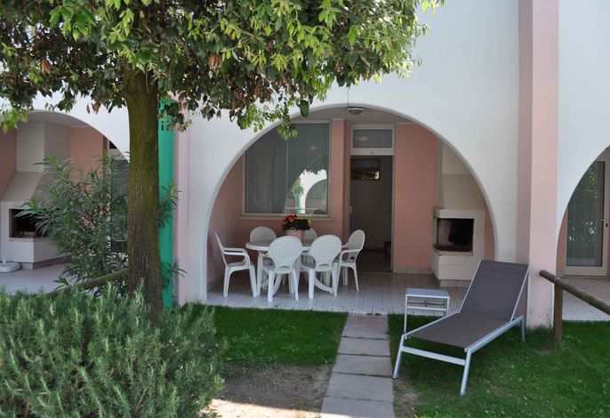 Ferienwohnung mit Klimaanlage, Terrasse, Balkon und Pool – Foto 2