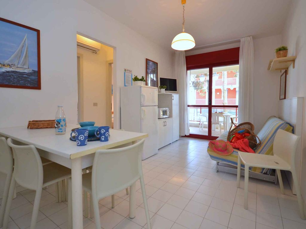 Ferienwohnung mit Klimaanlage und Balkon