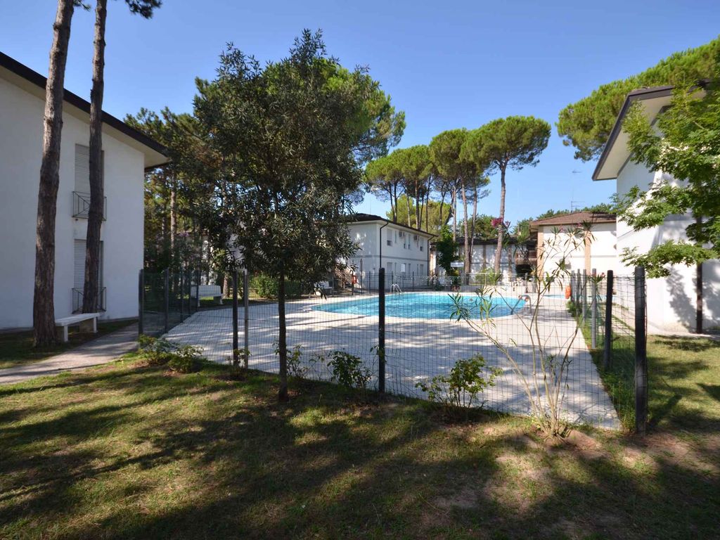 Ferienwohnung mit Gemeinschaftspool und Klimaanlage