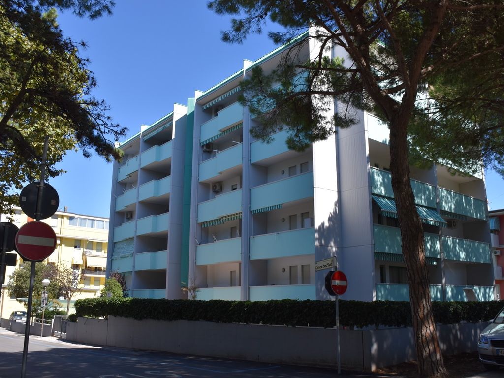 Ferienwohnung mit Klimaanlage und Balkon