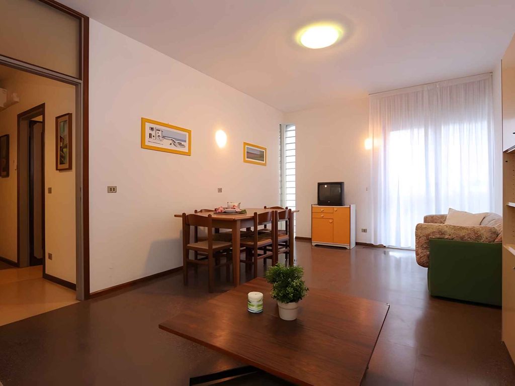 Ferienwohnung mit Klimaanlage und Balkon