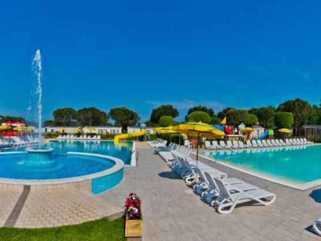 Mobilehome mit Klimaanlage, Terrasse und Pool