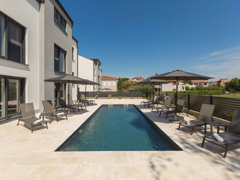 Ferienwohnung mit Pool und WLAN