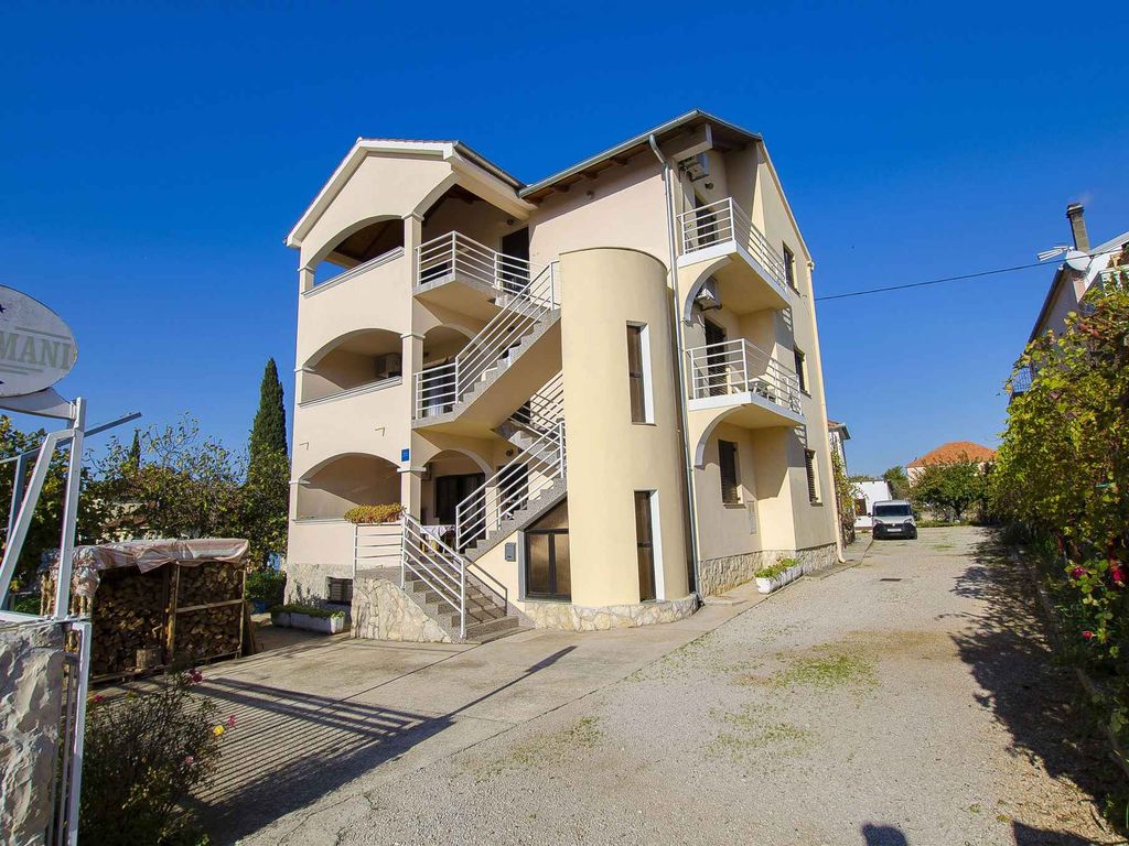Ferienwohnung mit Terrasse