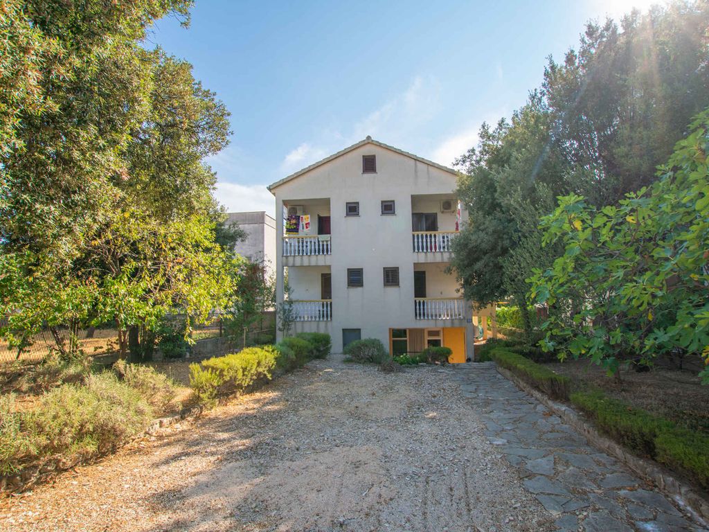Ferienwohnung mit Garten