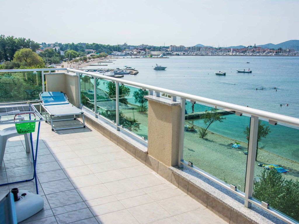 Ferienwohnung mit Klimaanlage und Meerblick