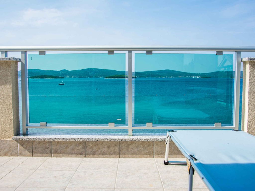 Ferienwohnung mit Klimaanlage und Meerblick
