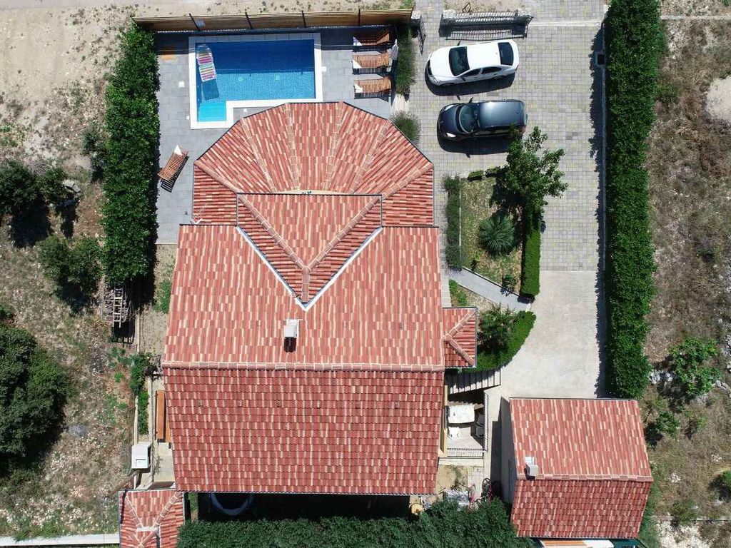Ferienwohnung mit Klimaanlage und Pool