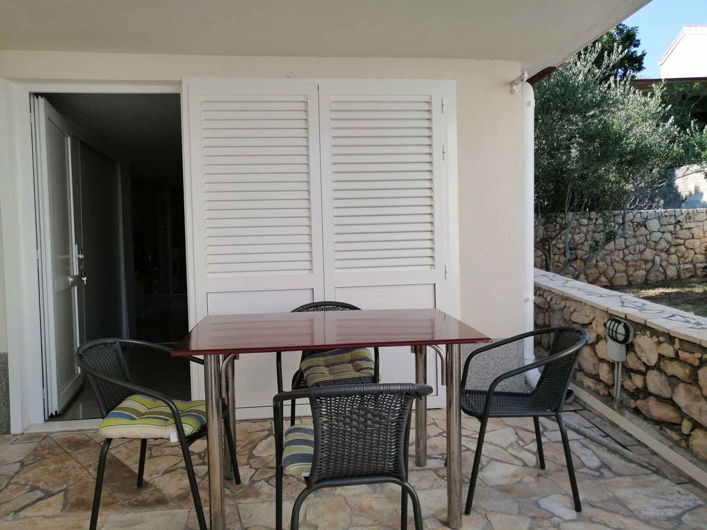 Studio mit Klimaanlage und Terrasse