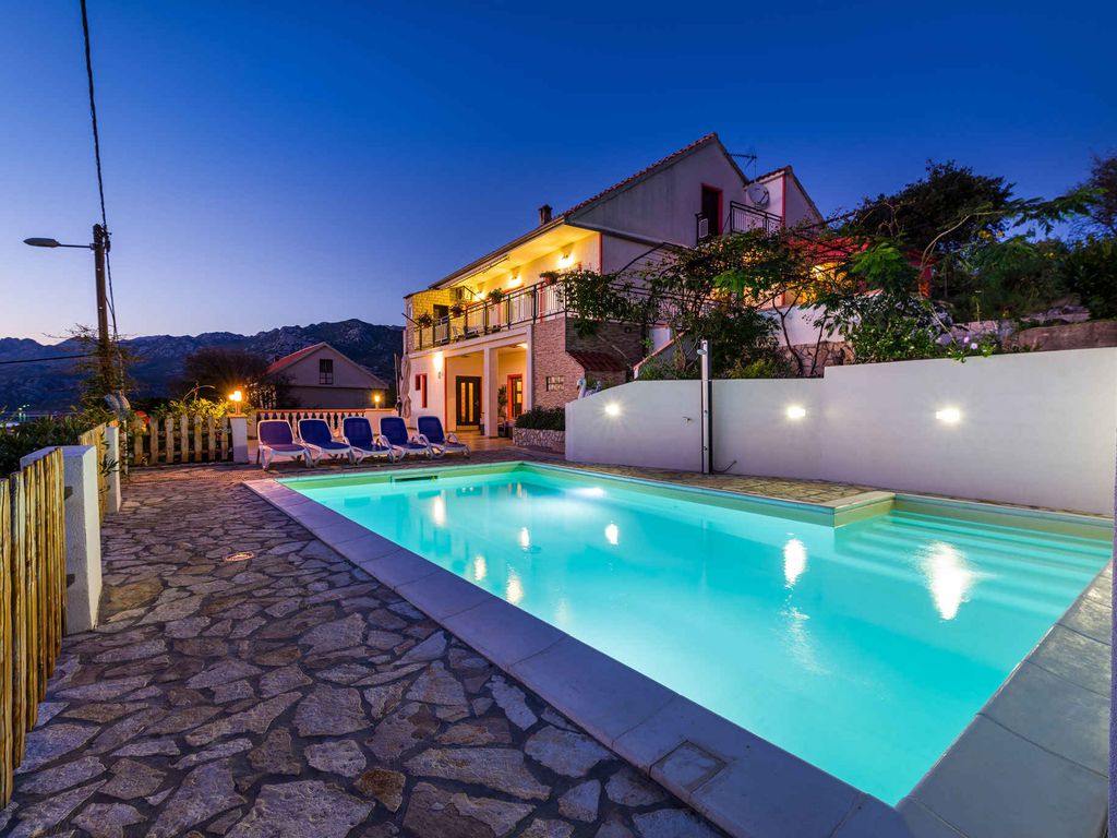 Ferienhaus mit Klimaanlage und Pool