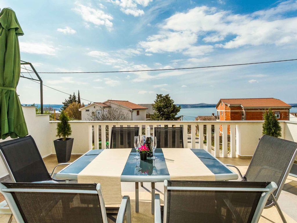 Ferienwohnung mit Terrasse