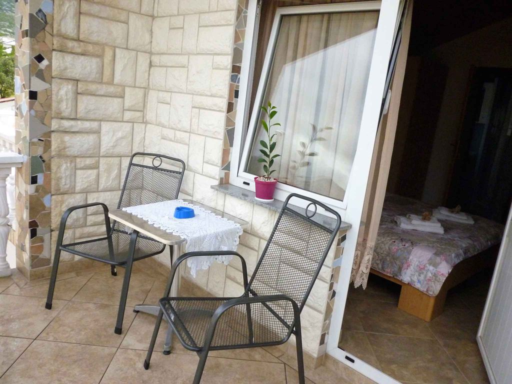Ferienwohnung Familienfreundlich mit Klimaanlage, Grillmöglichkeit und Internet