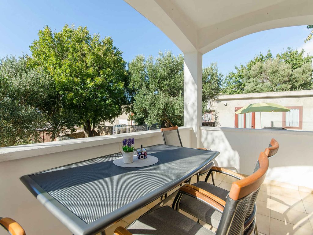 Ferienwohnung mit Klimaanlage und Terrasse