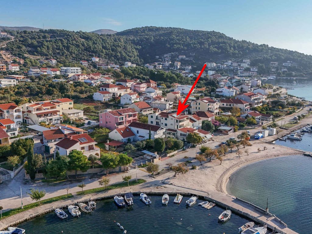 Ferienwohnung mit Balkon, Klimaanlage und Meerblick