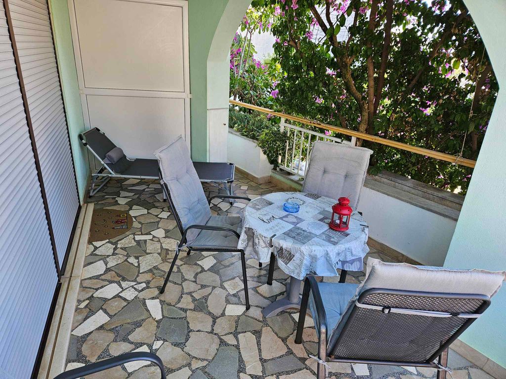 Ferienwohnung mit Terrasse und Klimaanlage
