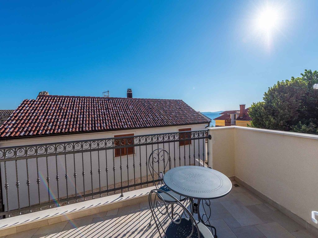 Ferienhaus mit Klimaanlage und Balkon