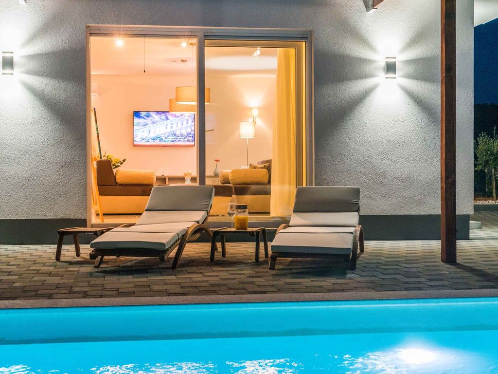 Villa mit Pool
