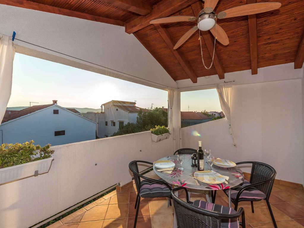 Ferienwohnung mit Balkon und Klimaanlage