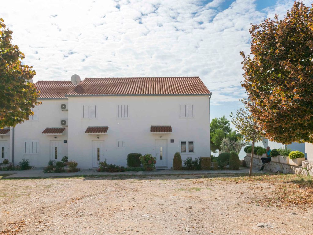 Ferienwohnung mit Terrasse und Klimaanlage
