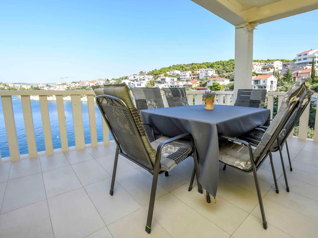 Ferienwohnung mit Terrasse und Grill