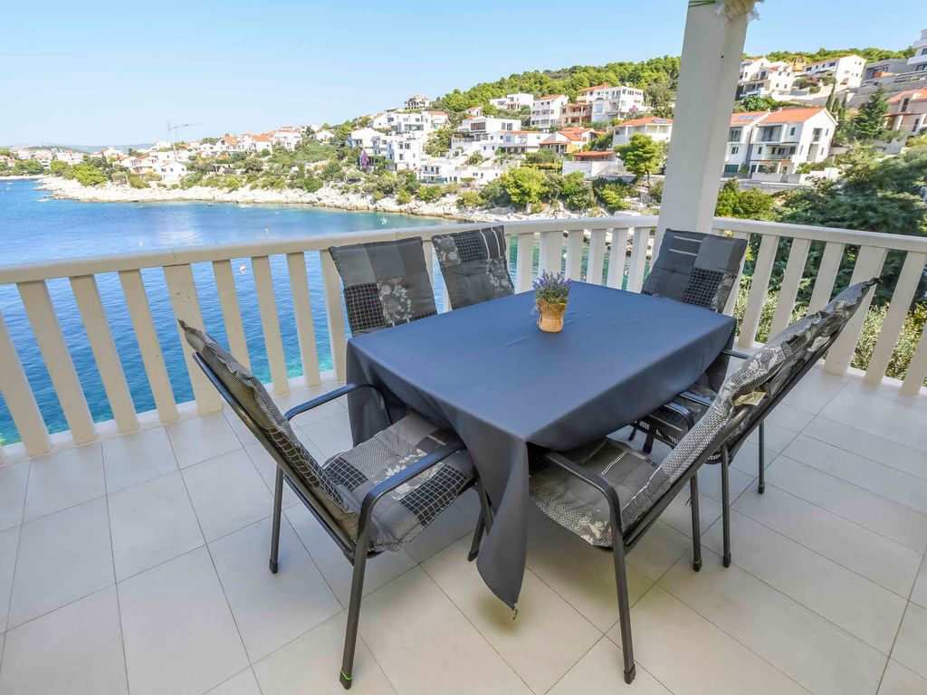 Ferienwohnung mit Terrasse und Grill