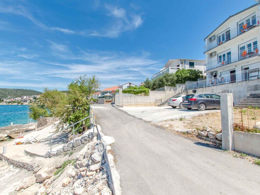 Ferienwohnung am Meer mit Balkon