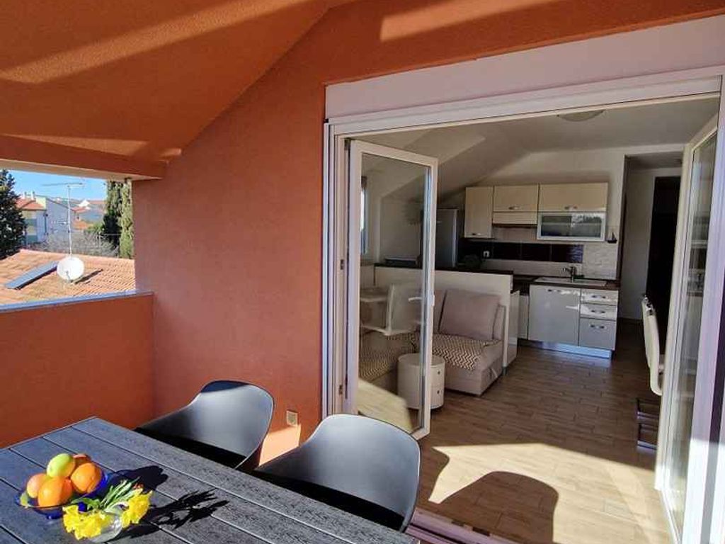 Ferienwohnung mit Balkon und Klimaanlage