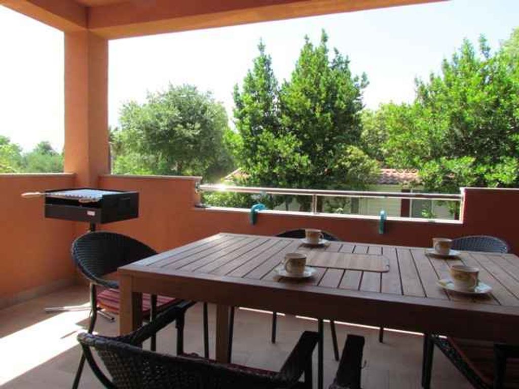Ferienwohnung mit Terrasse und Klimaanlage