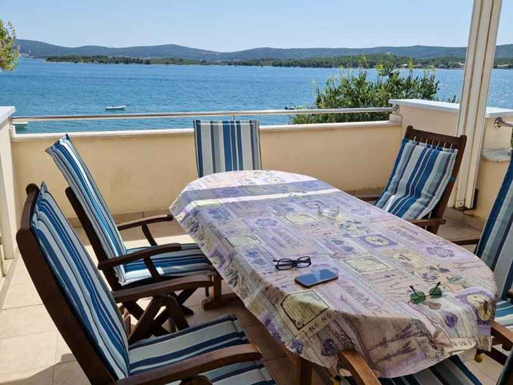Ferienwohnung mit Terrasse und Klimaanlage