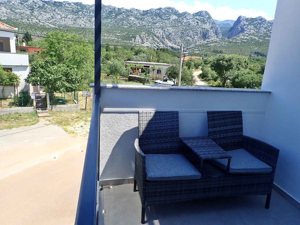 Ferienwohnung Apartment für 8 Personen mit Bergblick