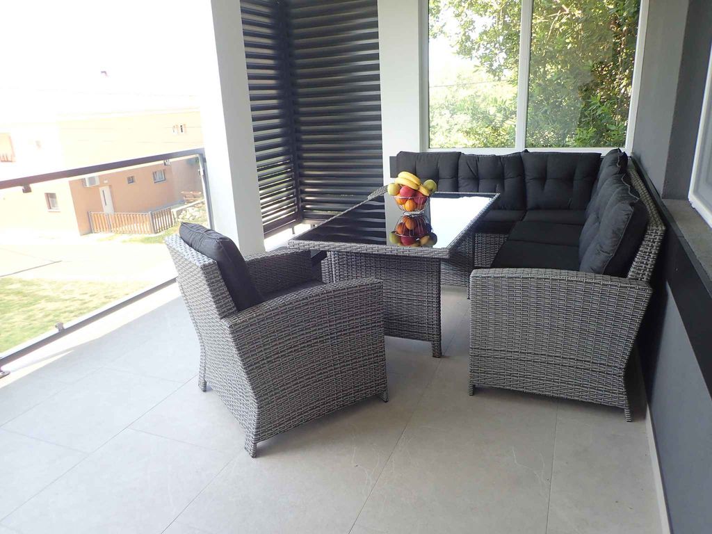 Ferienwohnung Apartment für 8 Personen mit Bergblick