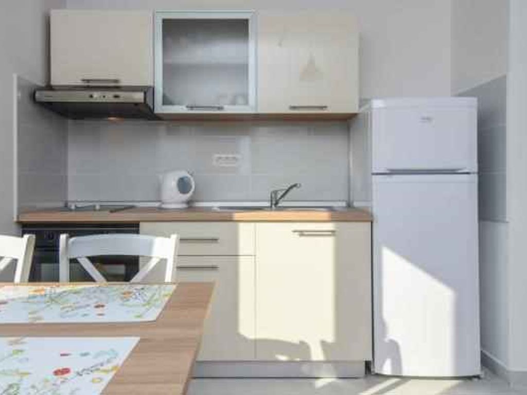 Studio mit Balkon und Klimaanlage