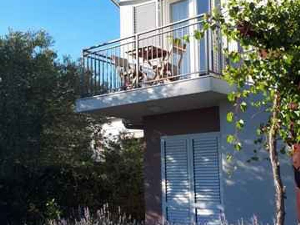 Ferienwohnung mit Balkon und Klimaanlage