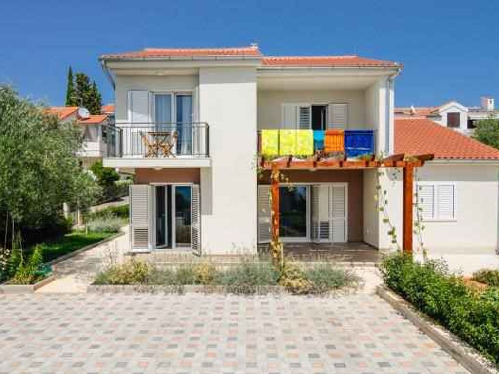 Ferienwohnung mit Balkon und Klimaanlage