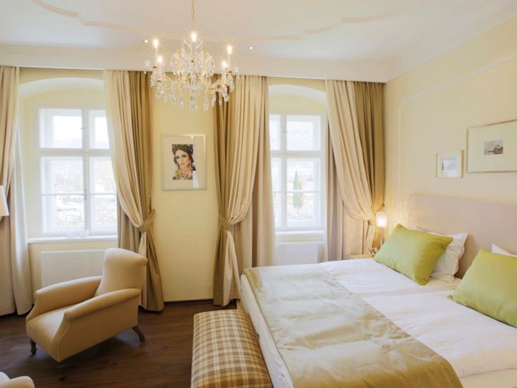 Doppelzimmer Superior (2 Personen)