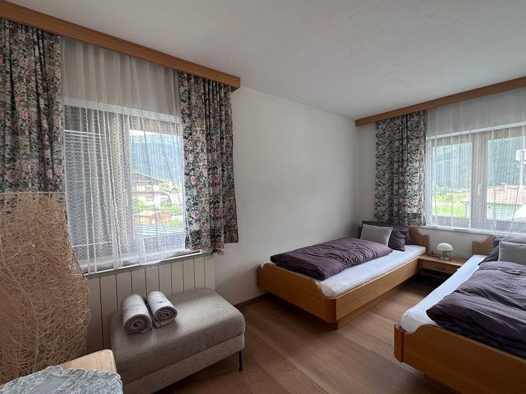 Dreibettzimmer