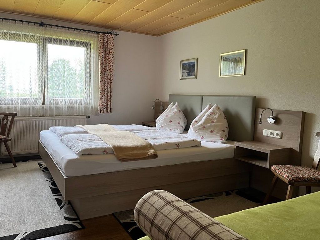 Doppelzimmer mit Beistellbett