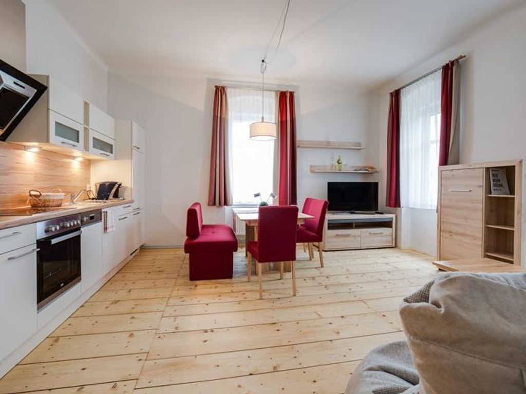 4er Appartement Freunde - Wohn-/Esszimmer