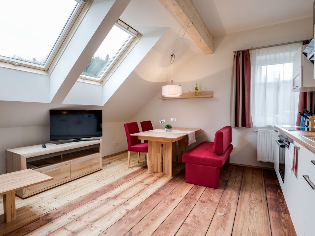 2er Appartement - Wohn-/Esszimmer