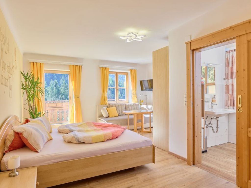 Sonnige Ferienwohnung 1
