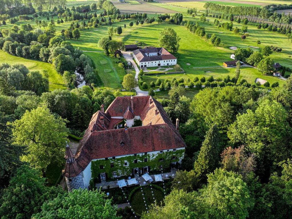 Schloss Ernegg