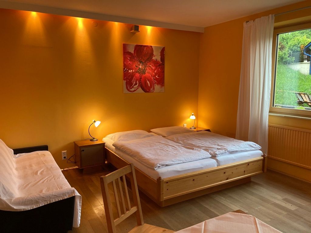 Orangenes Zimmer