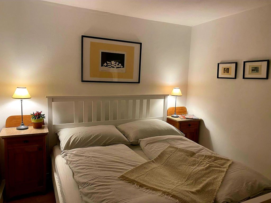 Großes, gemütliches Kingsize Doppelbett