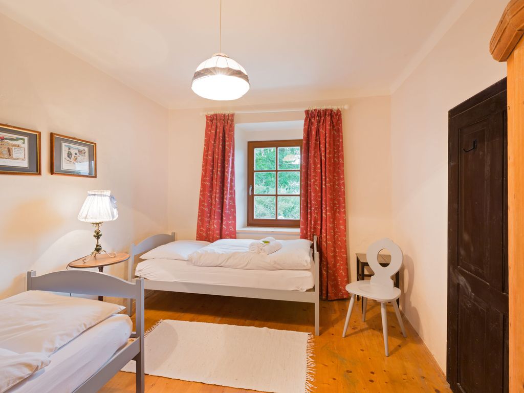 Schlafzimmer 2