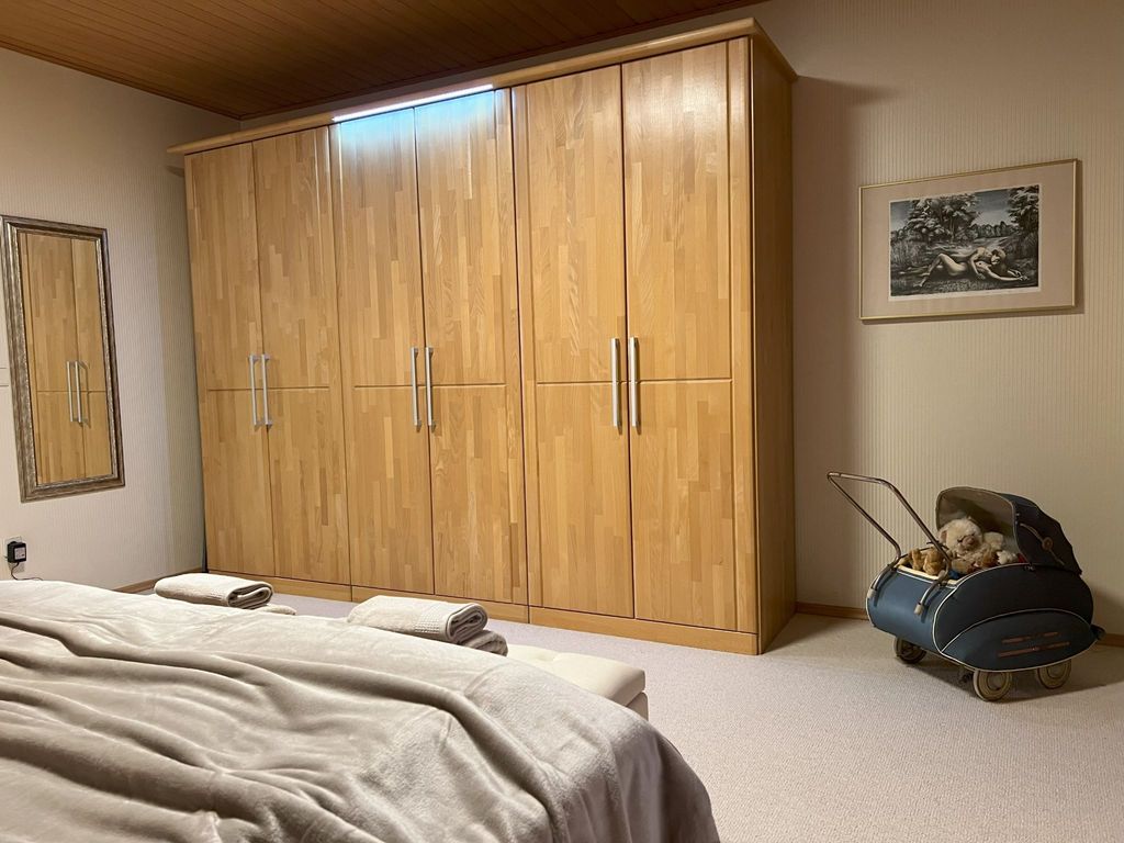 Schlafzimmer 1