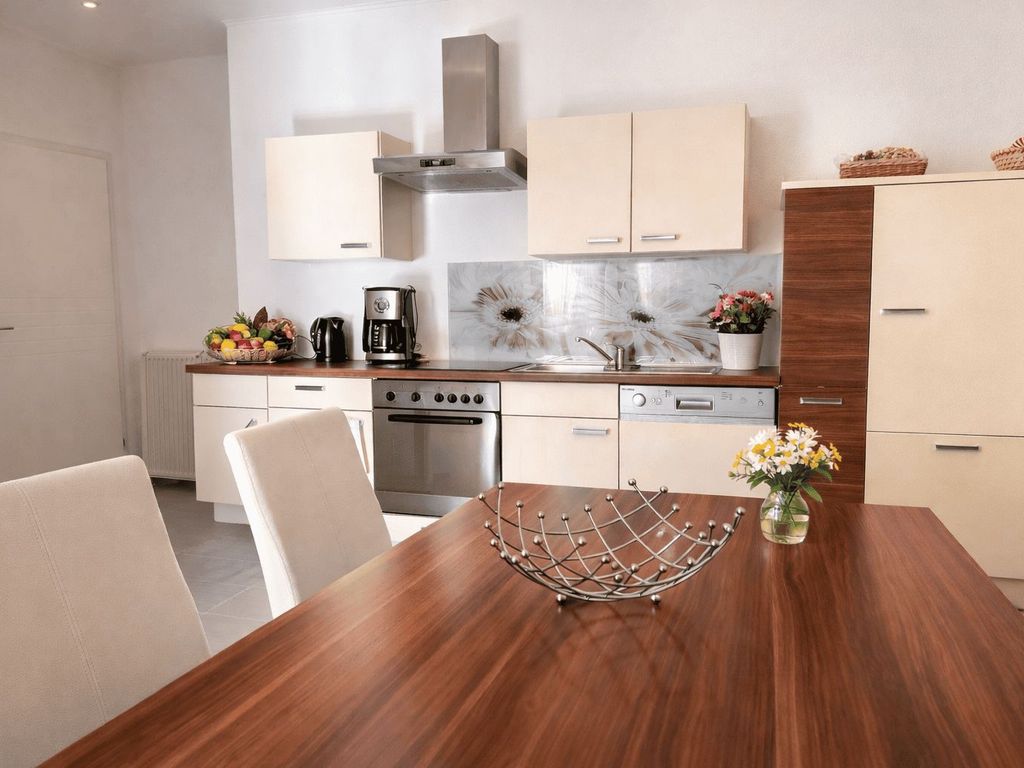 Wohnzimmer mit Küchenzeile