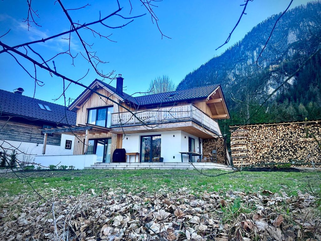 Hausansicht im Herbst