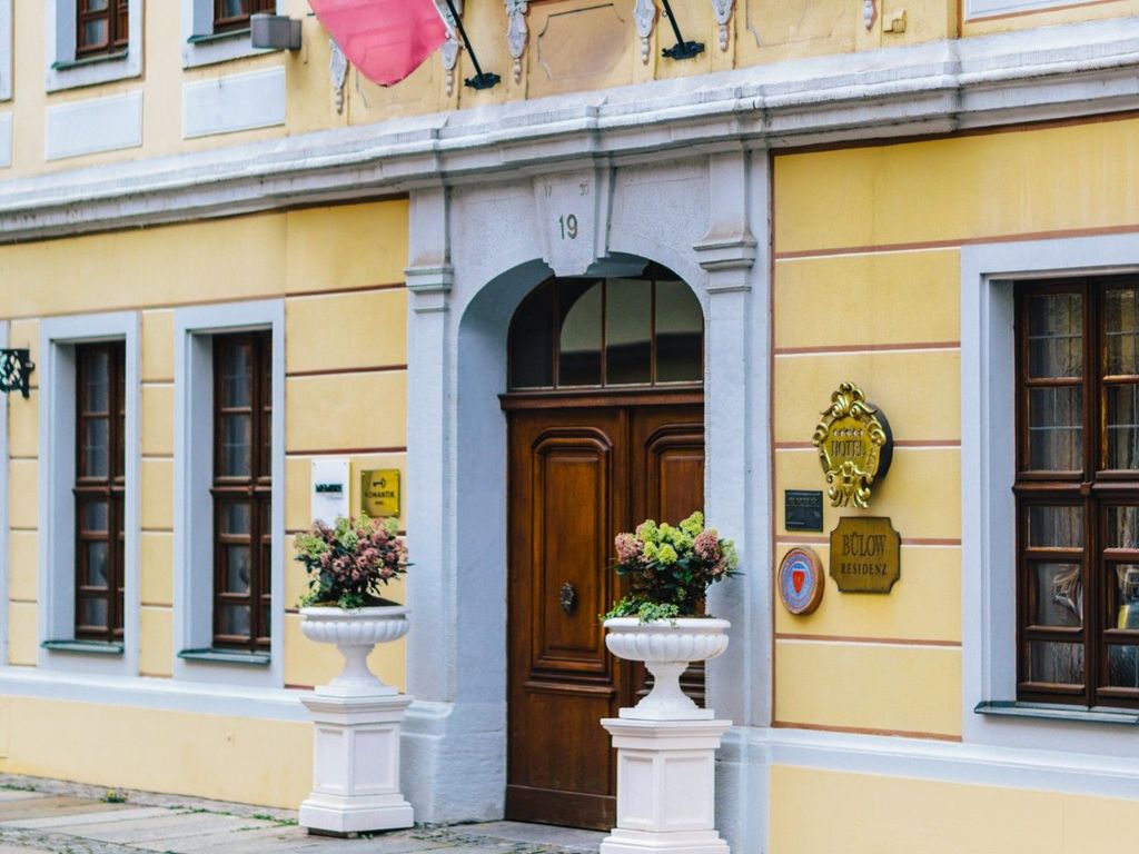 Eingang Hotel Bülow Residenz